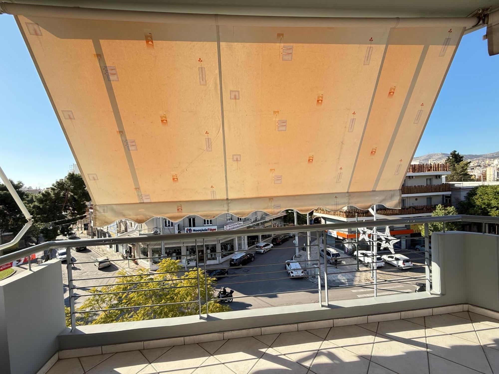 Sunny Home: Acropolis View with Private Jacuzzi Athens Room photo