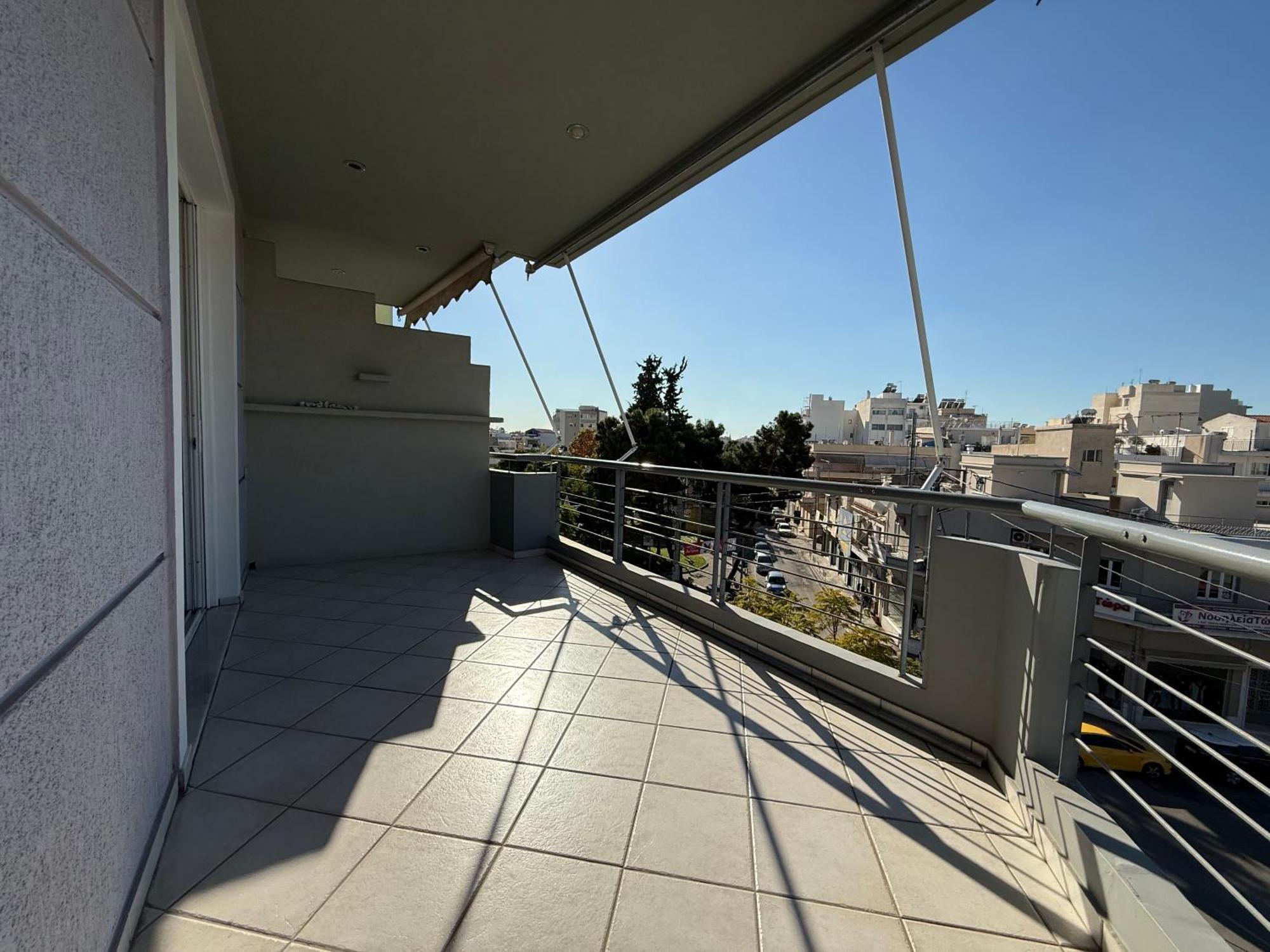 Sunny Home: Acropolis View with Private Jacuzzi Athens Room photo