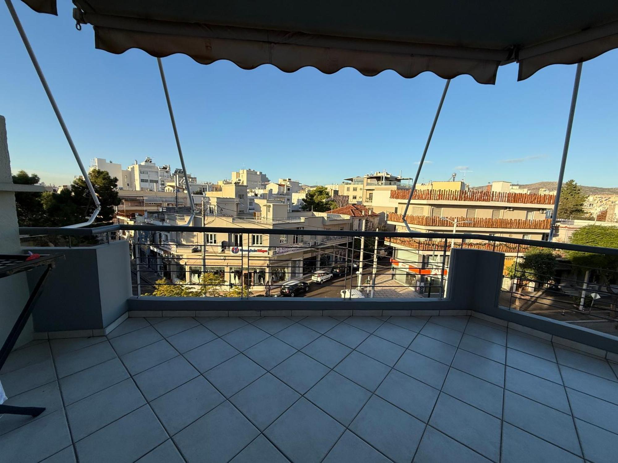Sunny Home: Acropolis View with Private Jacuzzi Athens Room photo